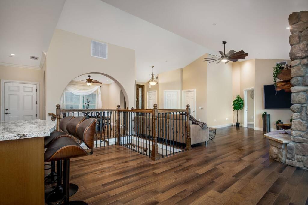 New Luxury Lake House In Pine Mountain Lake Close To Yosemite! Perfect For All Seasons! Great For Retreats, Getaways, Celebrations, And More! Groveland Exteriér fotografie