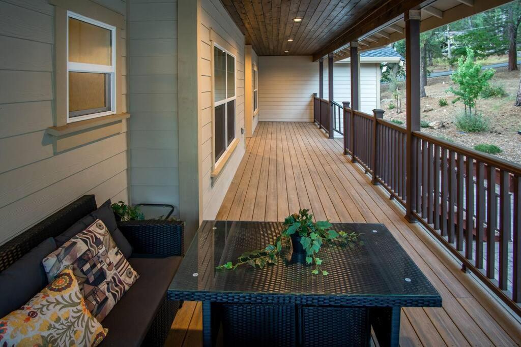 New Luxury Lake House In Pine Mountain Lake Close To Yosemite! Perfect For All Seasons! Great For Retreats, Getaways, Celebrations, And More! Groveland Exteriér fotografie