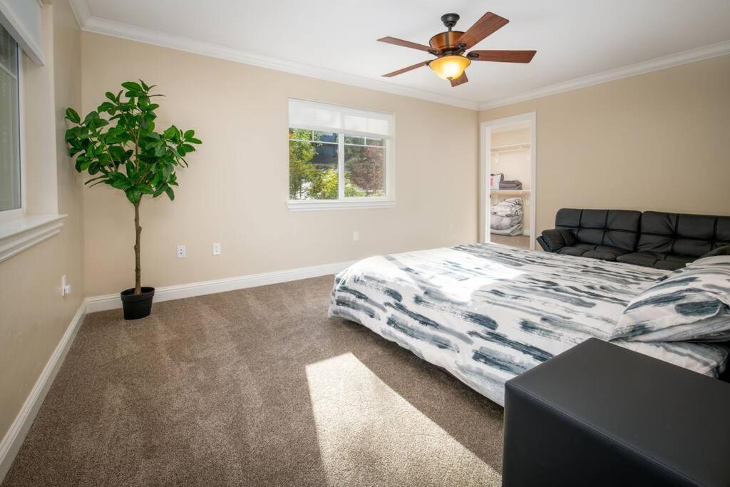 New Luxury Lake House In Pine Mountain Lake Close To Yosemite! Perfect For All Seasons! Great For Retreats, Getaways, Celebrations, And More! Groveland Exteriér fotografie