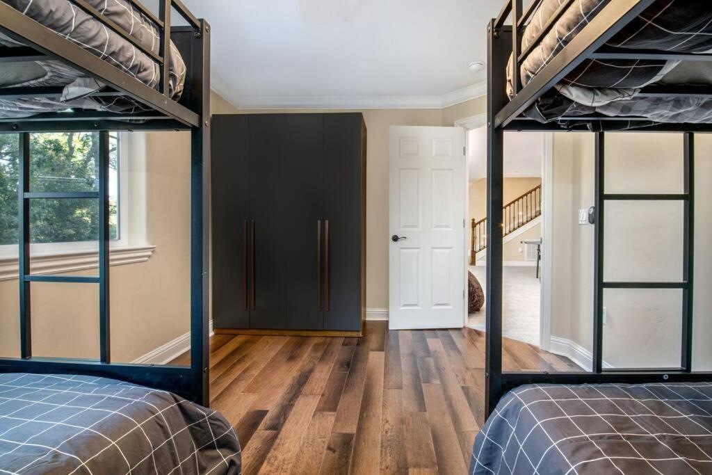 New Luxury Lake House In Pine Mountain Lake Close To Yosemite! Perfect For All Seasons! Great For Retreats, Getaways, Celebrations, And More! Groveland Exteriér fotografie