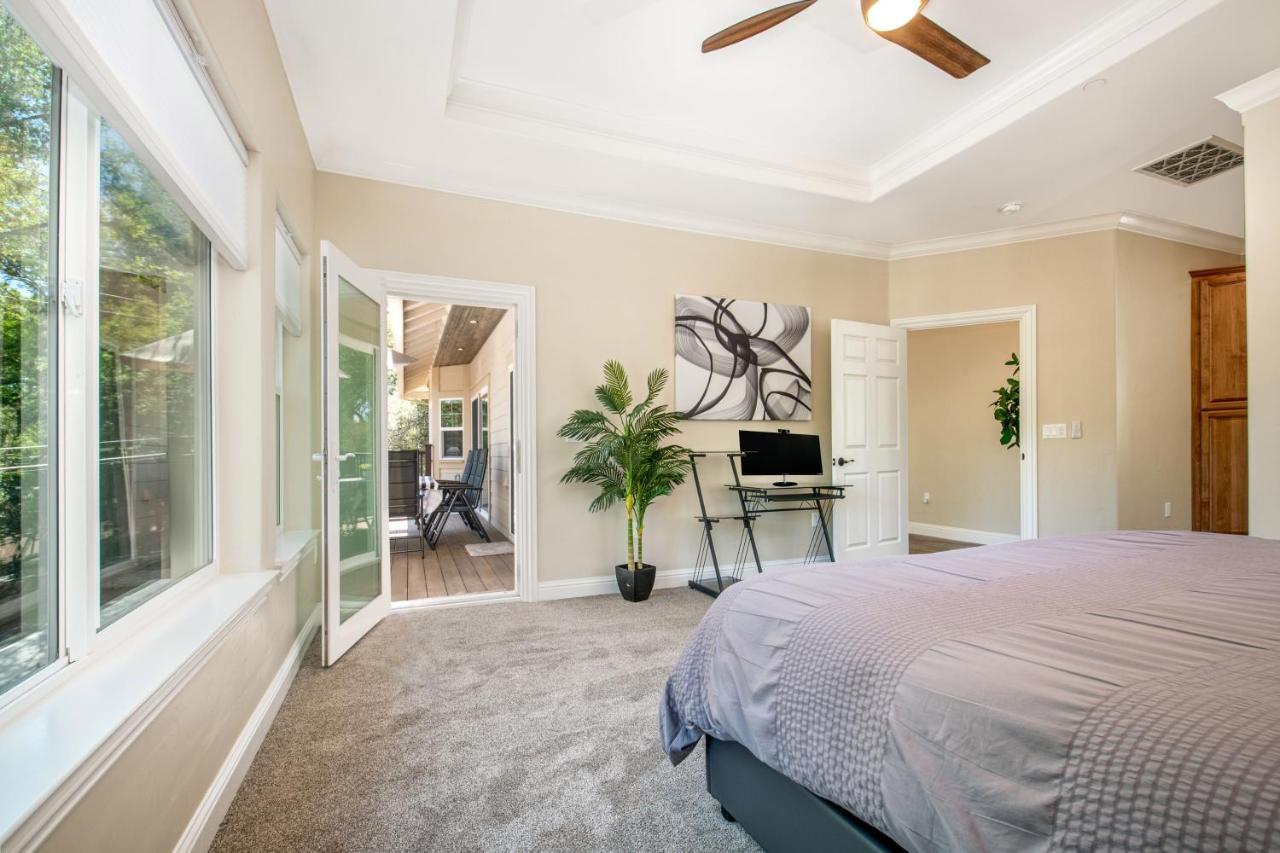 New Luxury Lake House In Pine Mountain Lake Close To Yosemite! Perfect For All Seasons! Great For Retreats, Getaways, Celebrations, And More! Groveland Exteriér fotografie