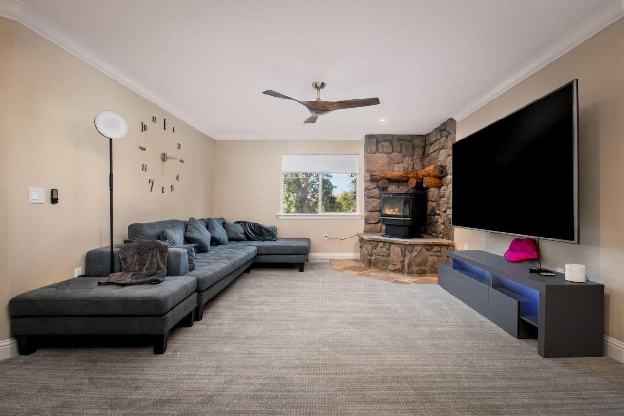 New Luxury Lake House In Pine Mountain Lake Close To Yosemite! Perfect For All Seasons! Great For Retreats, Getaways, Celebrations, And More! Groveland Exteriér fotografie